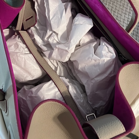 Brand NEW Céline - Picture 5 of 12